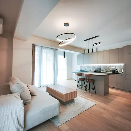 Debar Maalo With Private Underground Parking - Quiet Location * Скопье